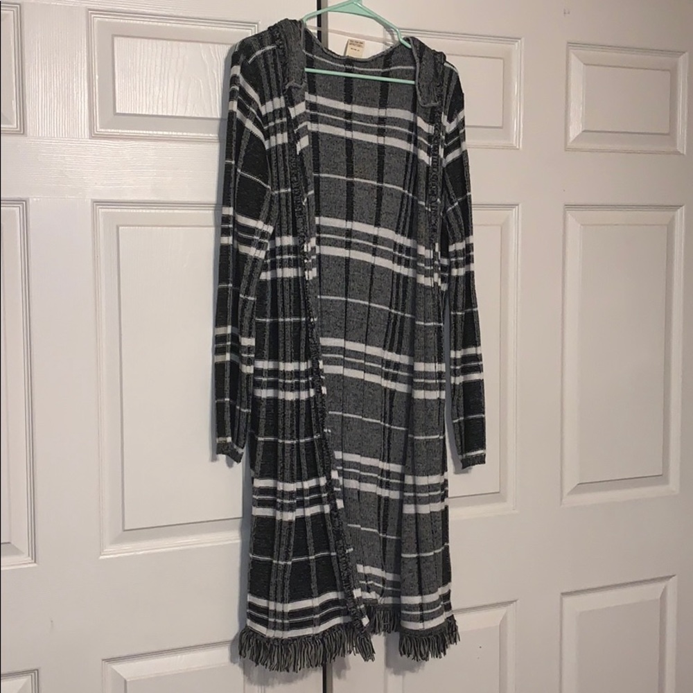 Long Sleeve Black and White Hooded Sweater Coat